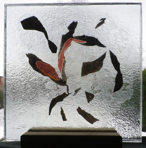 Série belle île, Bloc de verre Fusing – inclusion de métal, 18 X 18 cm, 2011